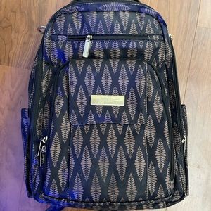 JU-JU-BE be right back diaper bag